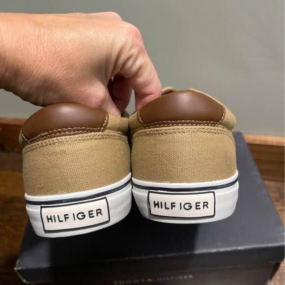 New Tommy Hilfiger Men’s 8.5 Canvas Shoes Beige Classic Casual main image 7
